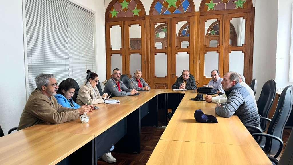 Prefeitura e tradicionalistas debatem programação de recepção aos participantes da Cavalgada Cultural em Homenagem ao Tropeirismo