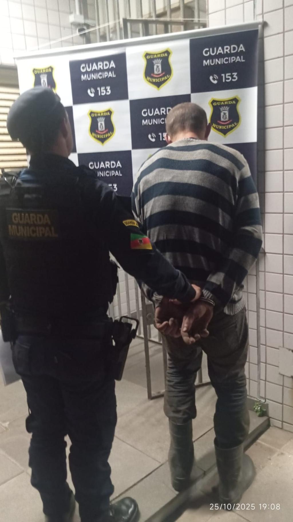 Guarda Municipal prende foragido da Justiça